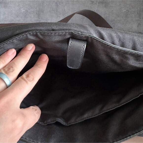 BLACK LEATHER COACH OF NEW YORK SHOULDER BAG (UNISEX) NWOT - Picture 7 of 9